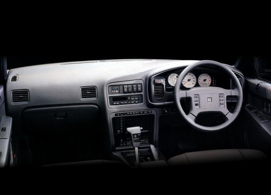  Nissan Leopard Coupe 1988 года  (фото 4 из 4)